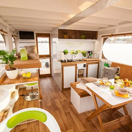 Wohlfuehlboot Hausboot - Festlieger Im Hafen - Wc An Bord, Dusche An Land *