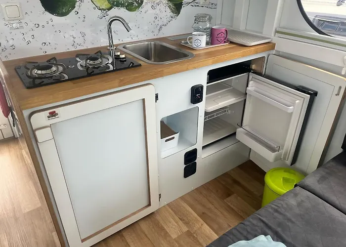 Wohlfuehlboot Hausboot - Festlieger Im Hafen - Wc An Bord, Dusche An Land Bad Saarow