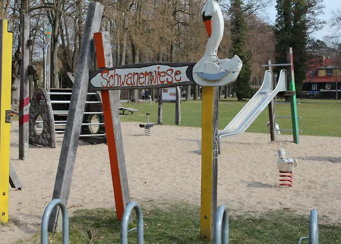 Wohlfuehlboot Hausboot - Festlieger Im Hafen - Wc An Bord, Dusche An Land Bad Saarow