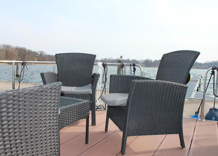 Wohlfuehlboot Hausboot - Festlieger Im Hafen - Wc An Bord, Dusche An Land * Bad Saarow