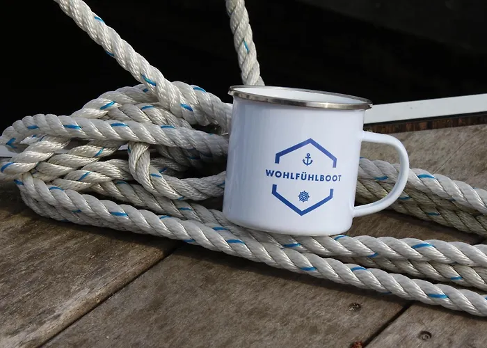 Wohlfuehlboot Hausboot - Festlieger Im Hafen - Wc An Bord, Dusche An Land