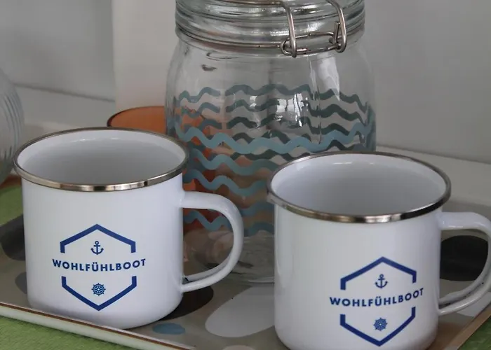 Wohlfuehlboot Hausboot - Festlieger Im Hafen - Wc An Bord, Dusche An Land Båthotell *